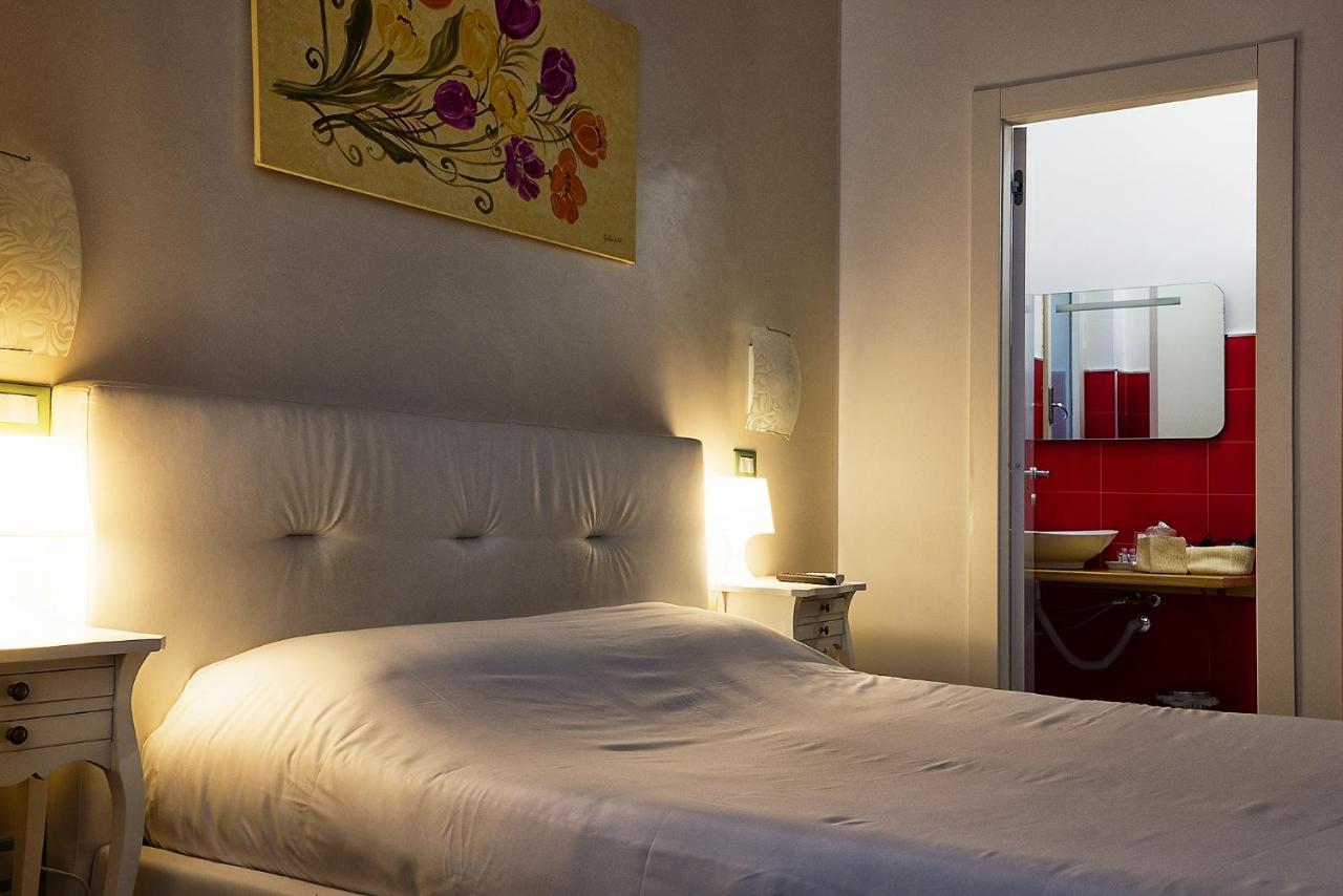 Hotel Il Giardino Di Flora Con Piscina Lecce Exteriér fotografie