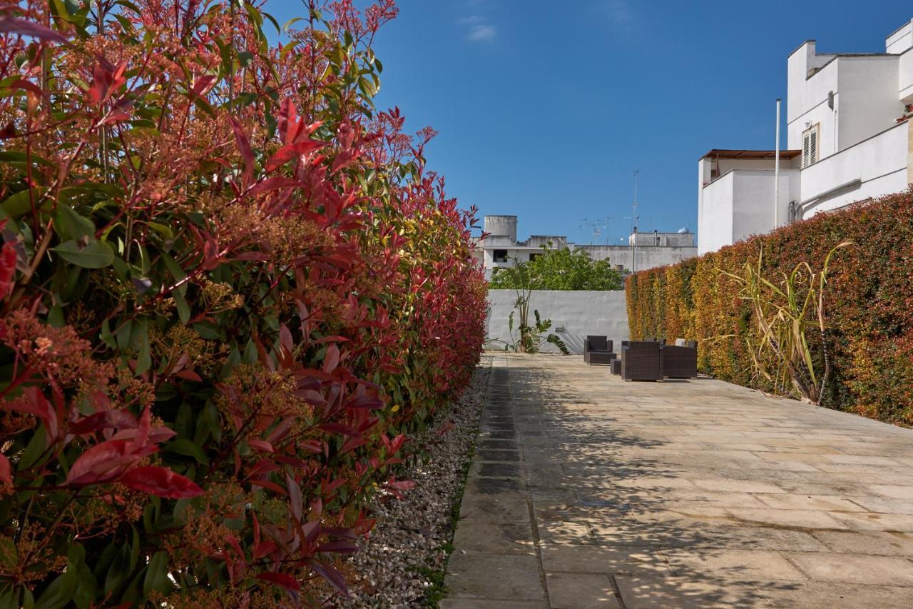 Hotel Il Giardino Di Flora - Piscina & Jacuzzi Lecce Exteriér fotografie