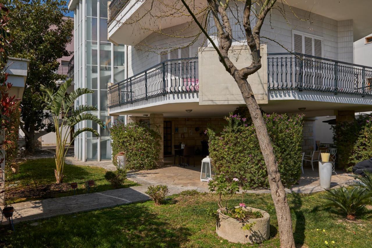 Hotel Il Giardino Di Flora Con Piscina Lecce Exteriér fotografie