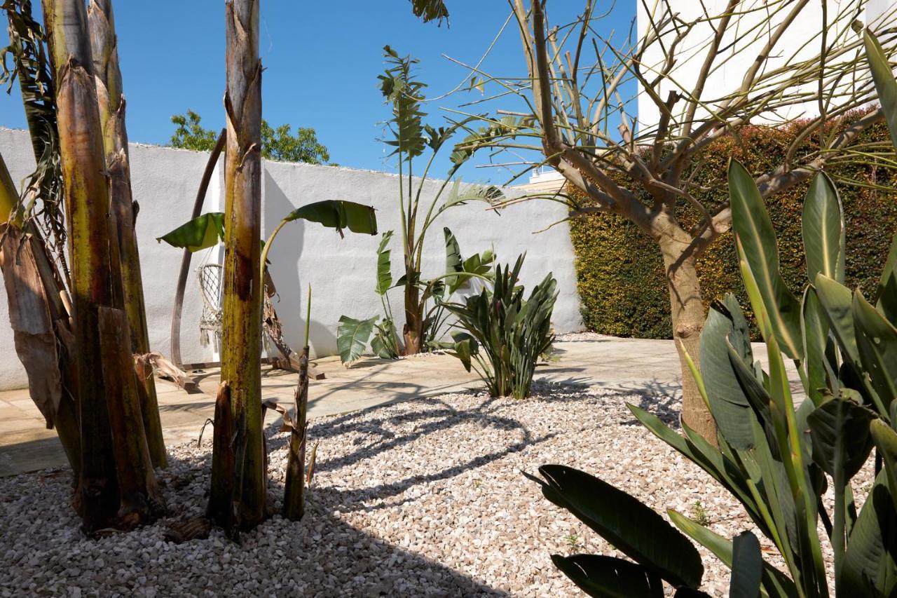 Hotel Il Giardino Di Flora - Piscina & Jacuzzi Lecce Exteriér fotografie