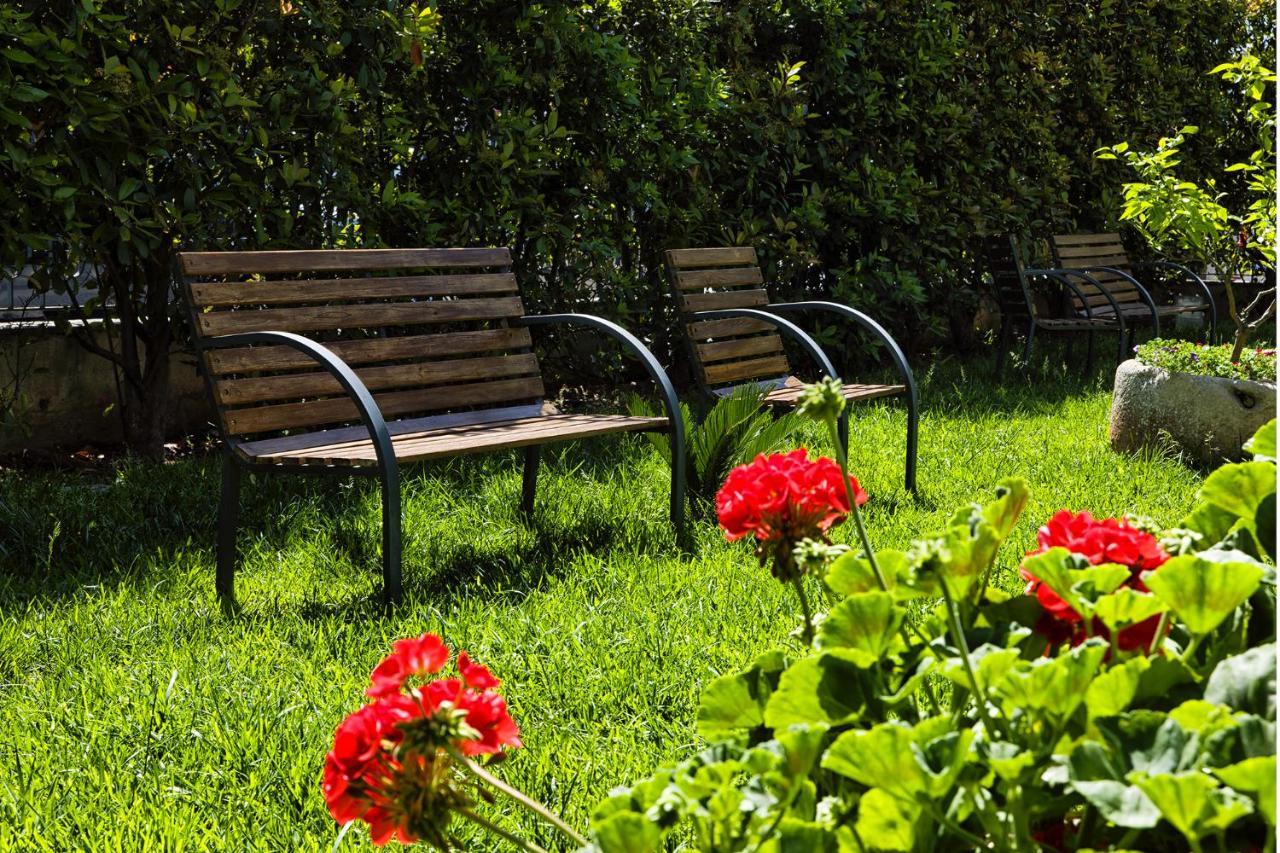 Hotel Il Giardino Di Flora Con Piscina Lecce Exteriér fotografie