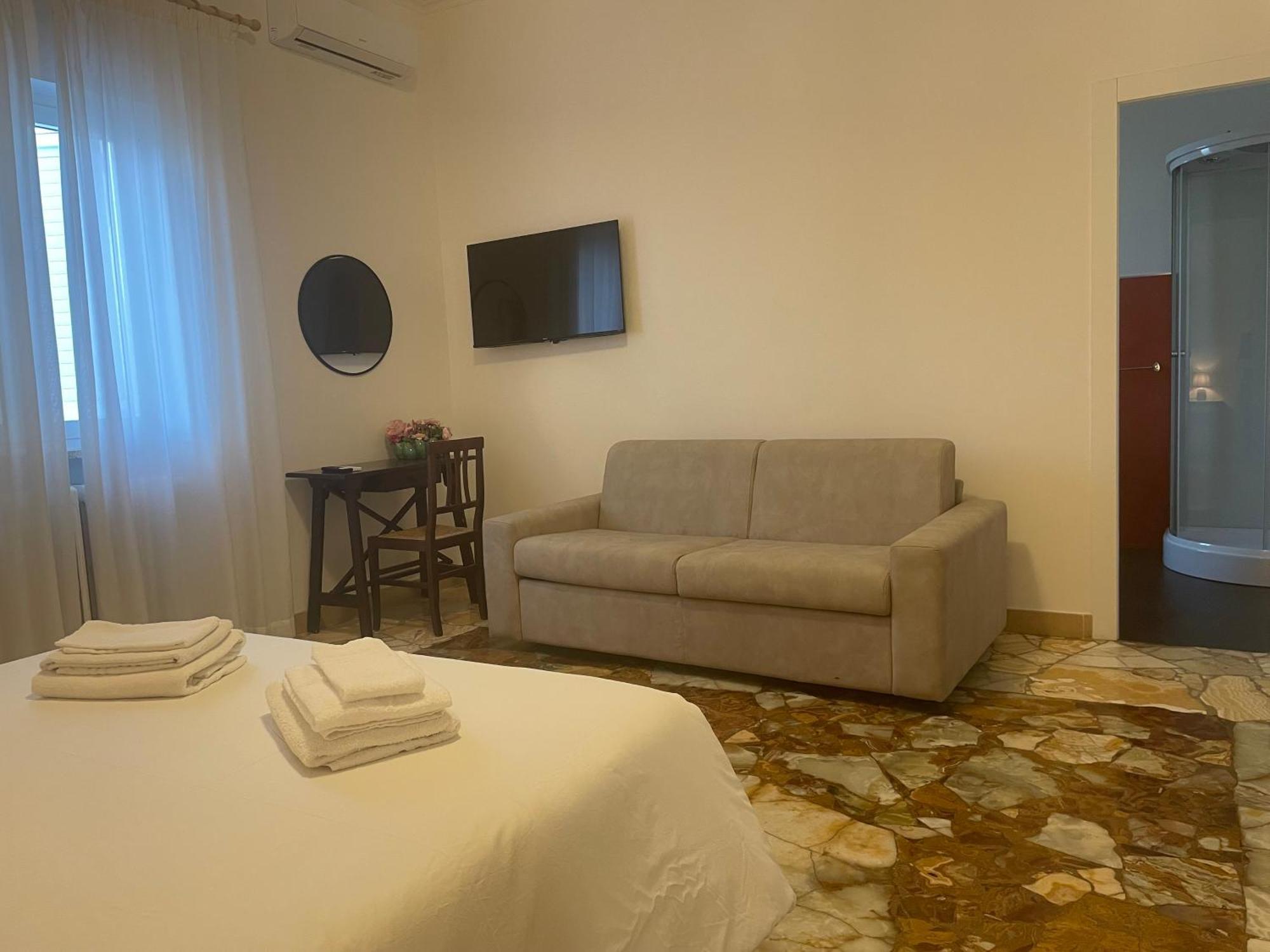 Hotel Il Giardino Di Flora Con Piscina Lecce Exteriér fotografie