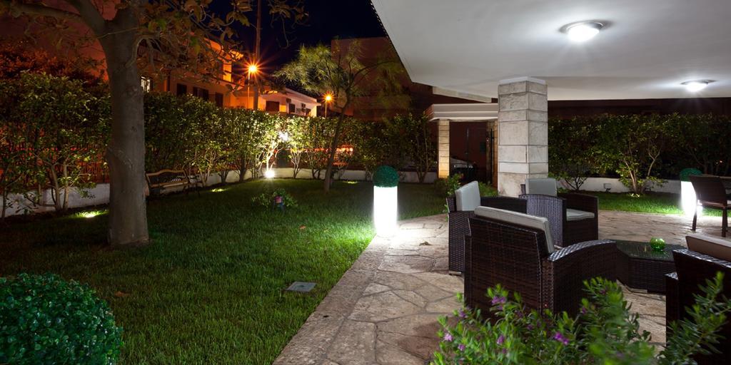 Hotel Il Giardino Di Flora Con Piscina Lecce Exteriér fotografie